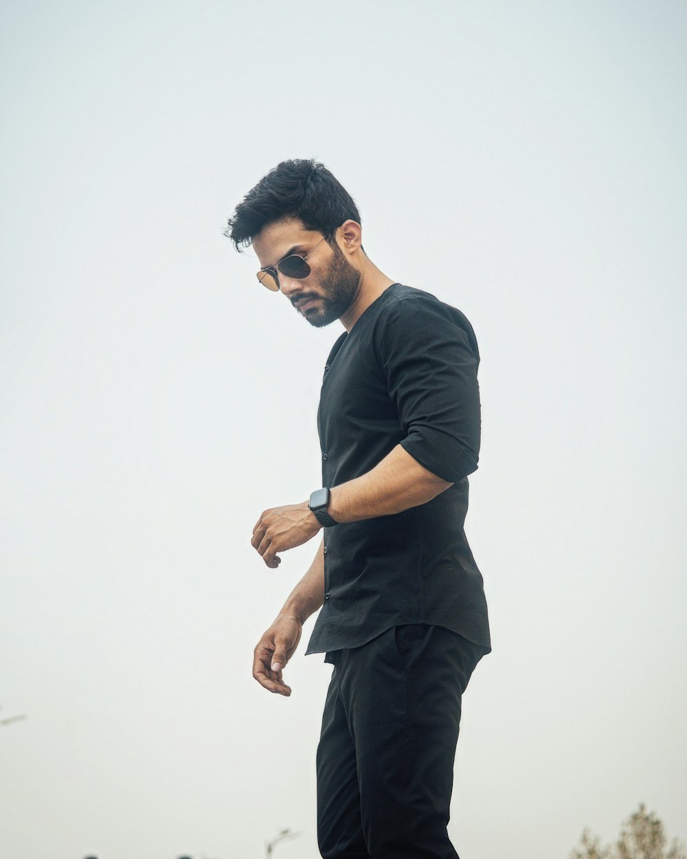 Minimalist outfit: all black, relaxed cut
