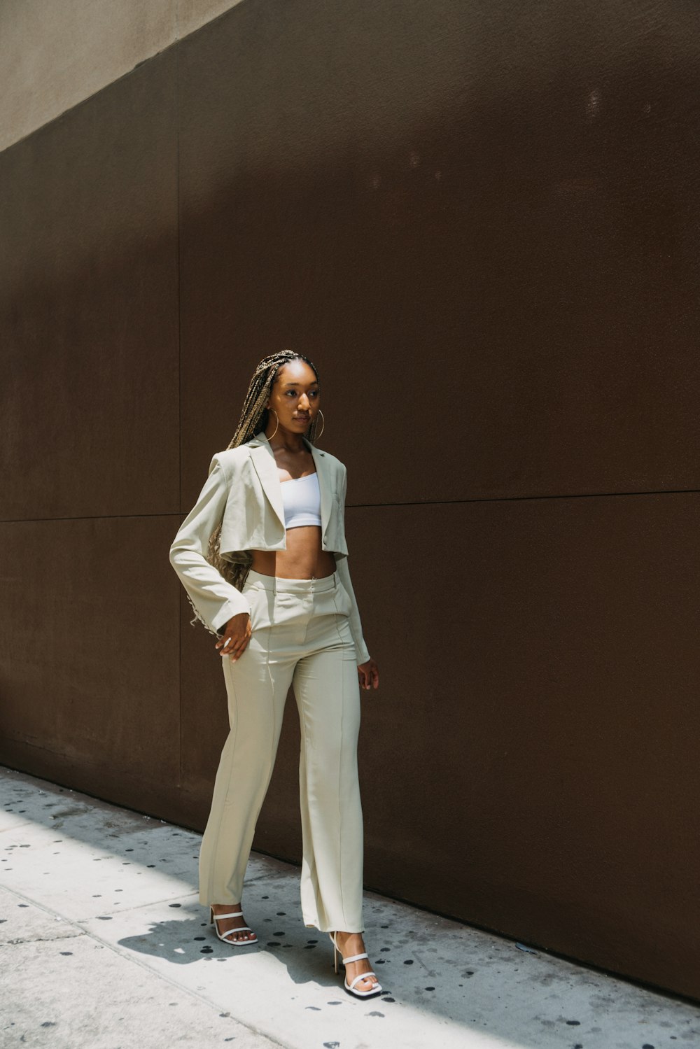Minimalist outfit: cream head to toe