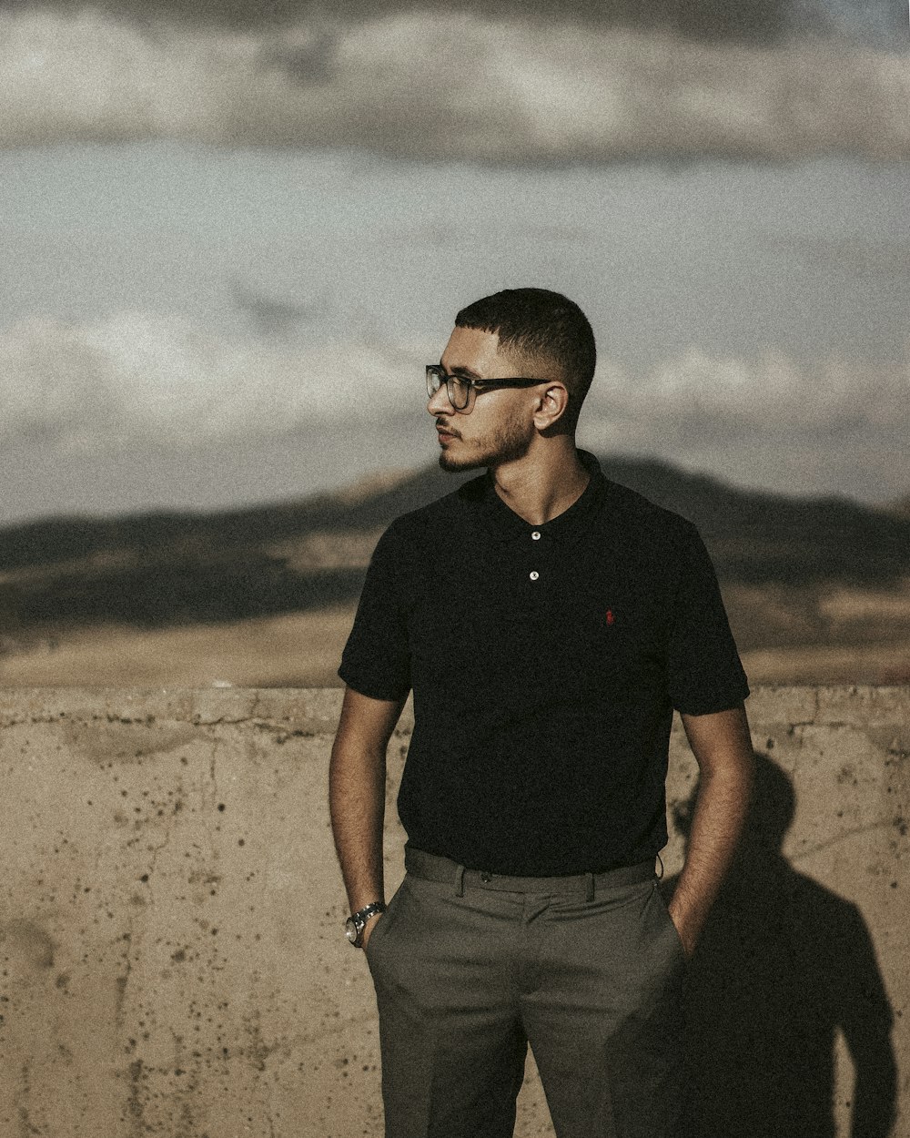 Smart casual outfit: polo and chinos