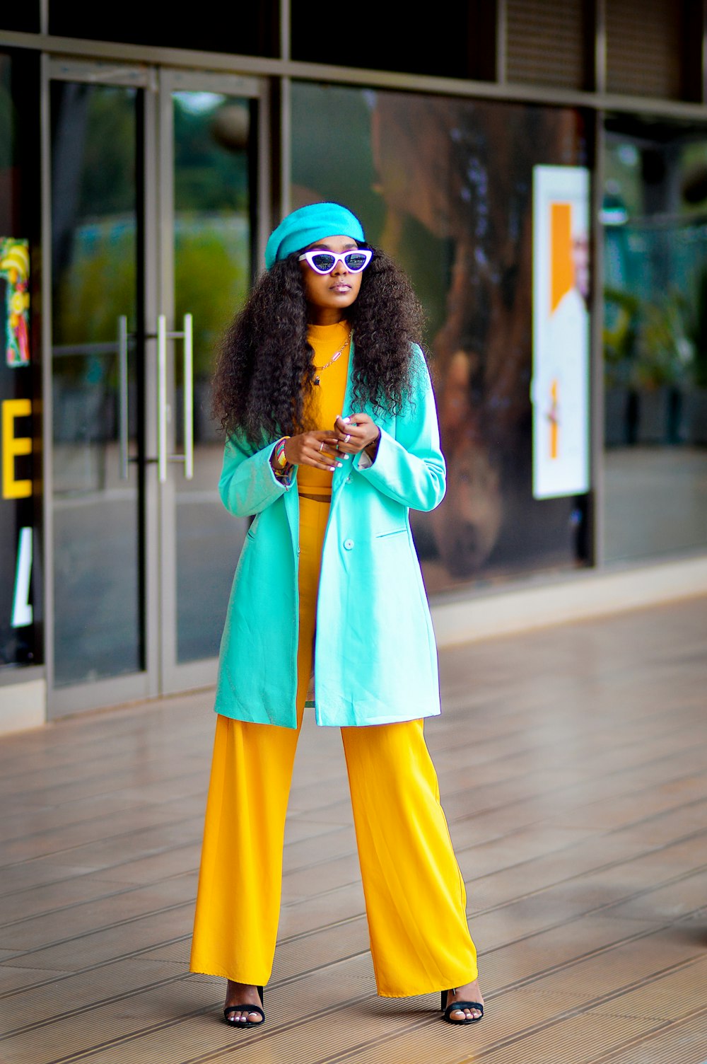 Intermediate statement outfit