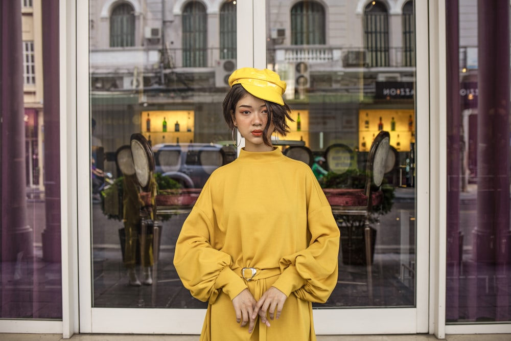 Statement outfit: one bold colour head to toe